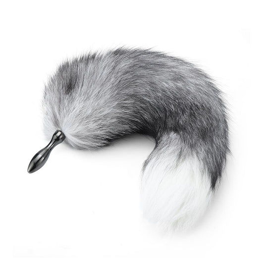 Dop anal LovePlay™ Foxy, din metal, cu accesoriu coada din blana gri, pentru jocuri de rol in cuplu