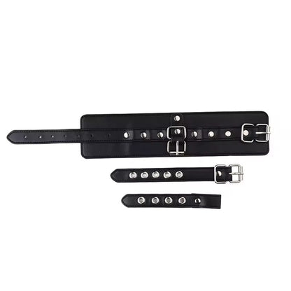 Catuse LovePlay™ BadGirl, BSDM, din piele ecologica, cu detalii argintii, ajustabile, cu doua prinderi prin curea, negre, 36.6 cm, 16.7 cm, 13.7 cm, 86 g - LovePlay