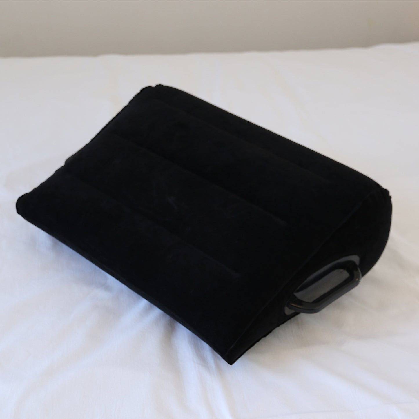 Perna LovePlay™ SexPillow pentru diferite pozitii sexuale, cu pompa inclusa, 36x45x18 cm - LovePlay